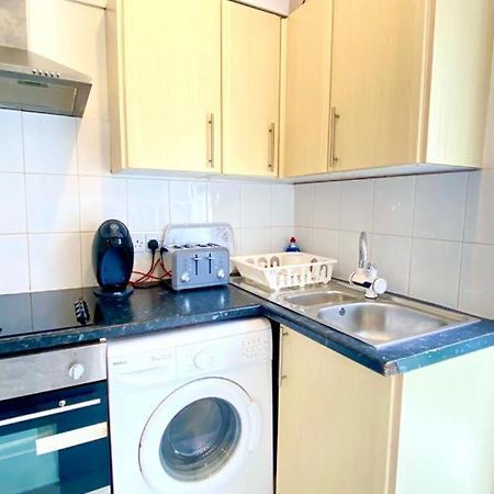 Modern And Cosy Studio Flat ลอนดอน ภายนอก รูปภาพ